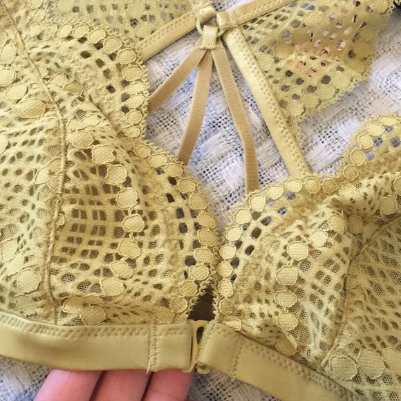 Victoria’s Secret bralette, XS, mustard color - Picture 3 of 5